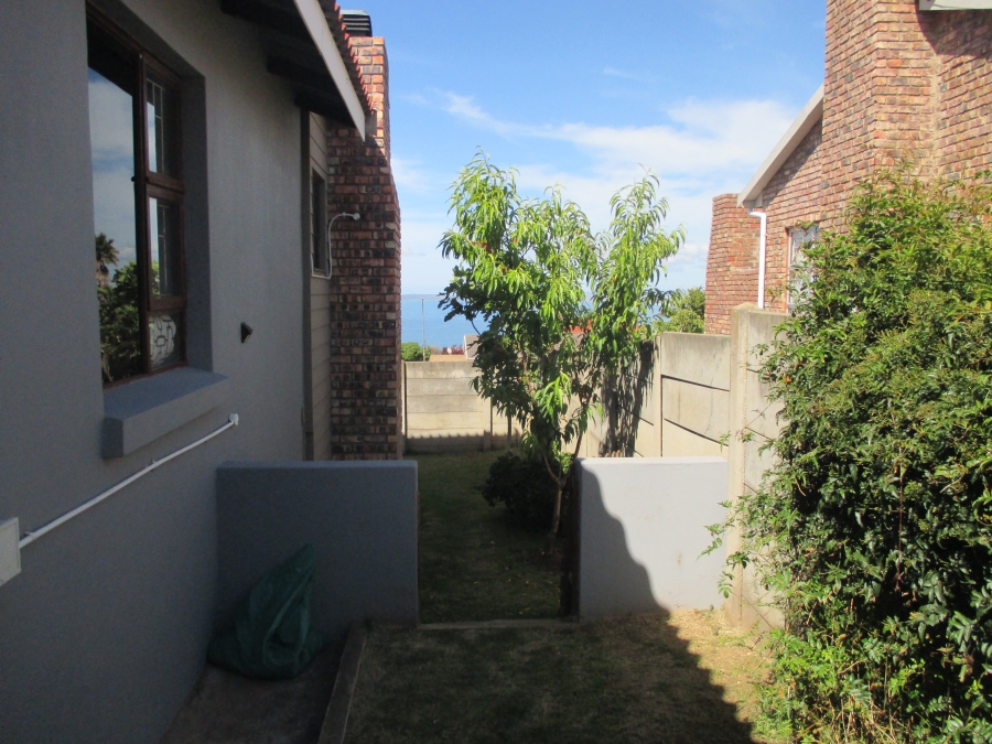 5 Bedroom Property for Sale in Dana Bay Western Cape